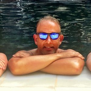 Meet your Posher, James